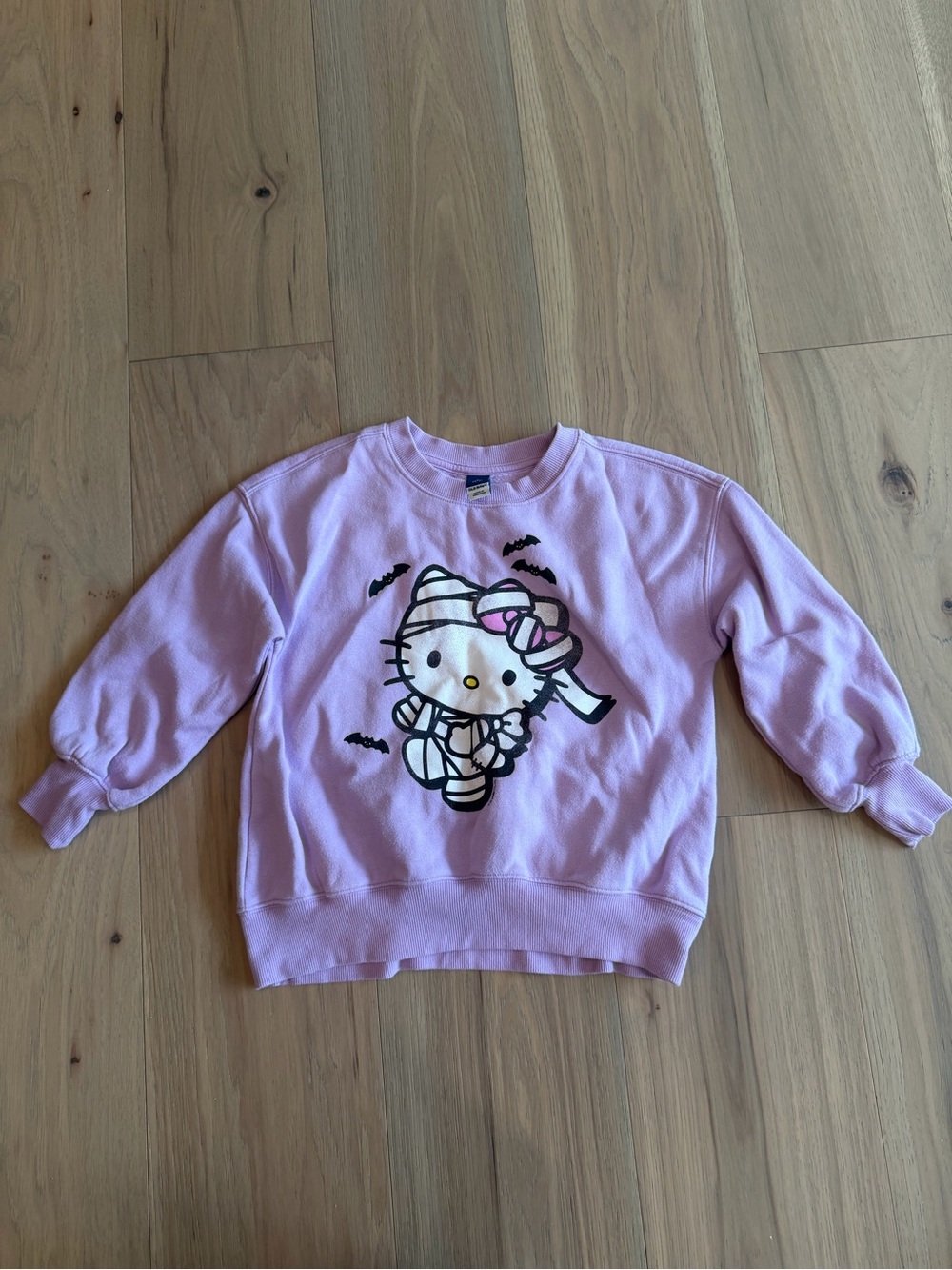 Old Navy Lavender Hello Kitty Pullover Sweatshirt